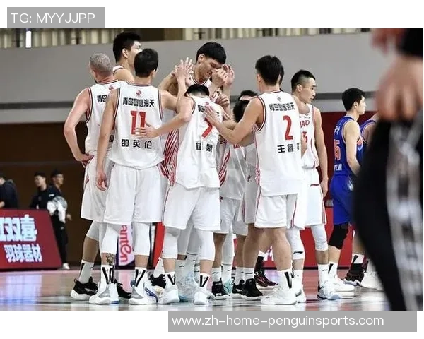 重庆篮球队与武汉篮球队赛后分析实力对比与战术总结 重庆篮球队与武汉篮球队赛后分析实力对比与战术总结